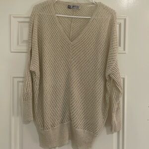Jennifer Lopez Glitter Cream Sweater. Size: L